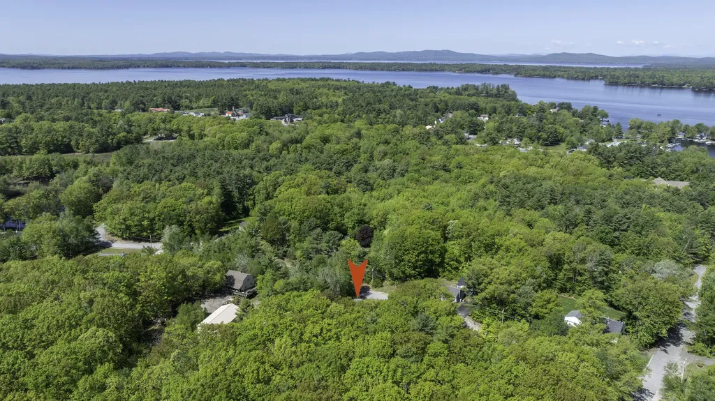 45 Patricia Avenue Raymond ME 04071