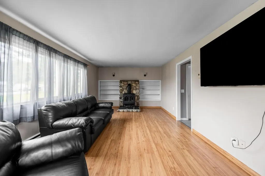300 Coldbrook Road Hampden ME 04444