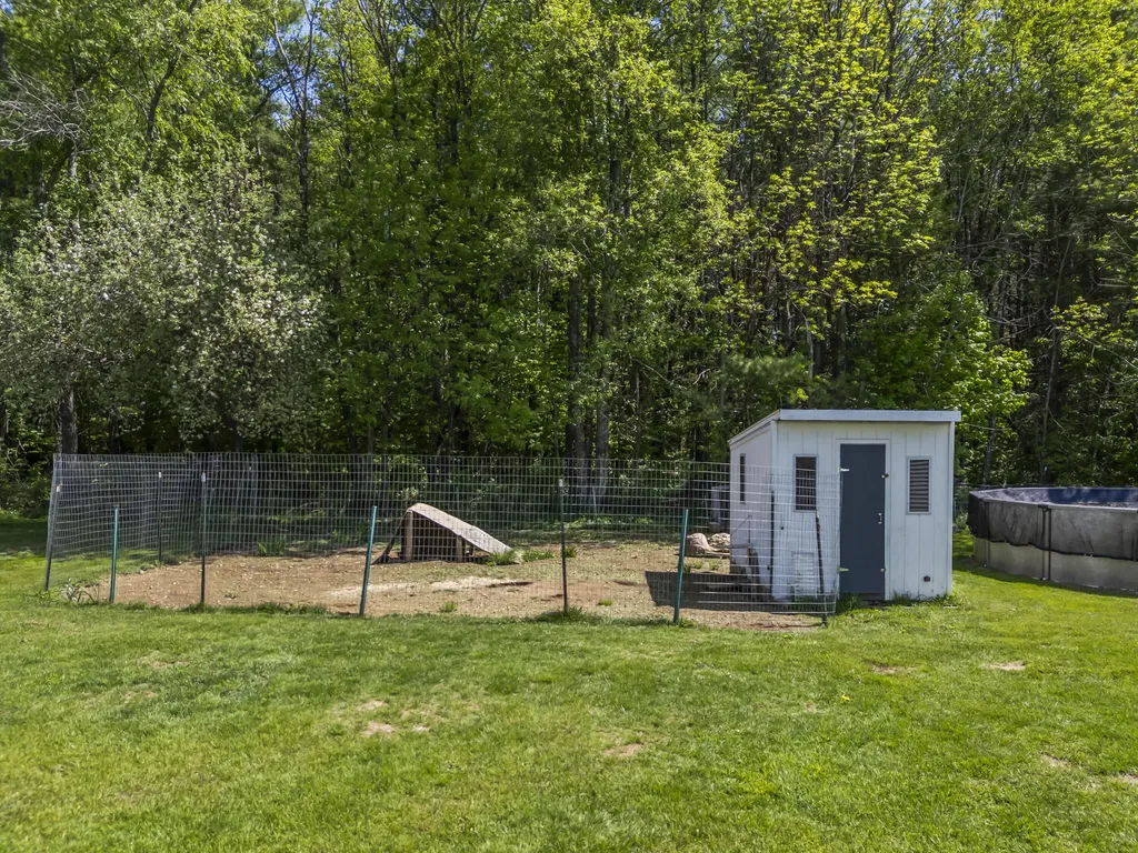 29 Depot Road Lebanon ME 04027