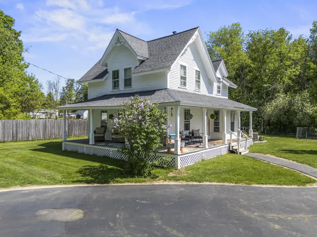 29 Depot Road Lebanon ME 04027