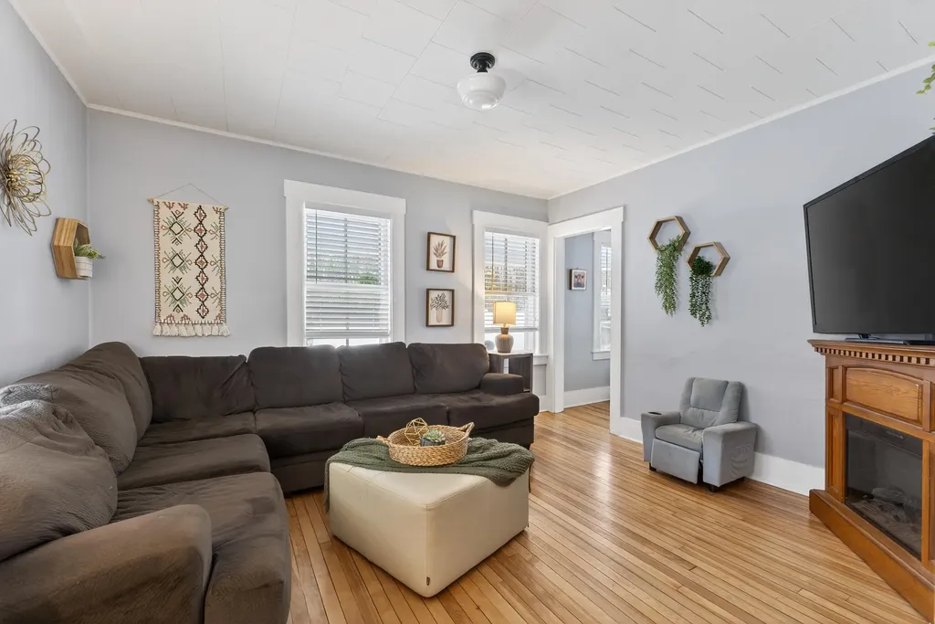29 Depot Road Lebanon ME 04027