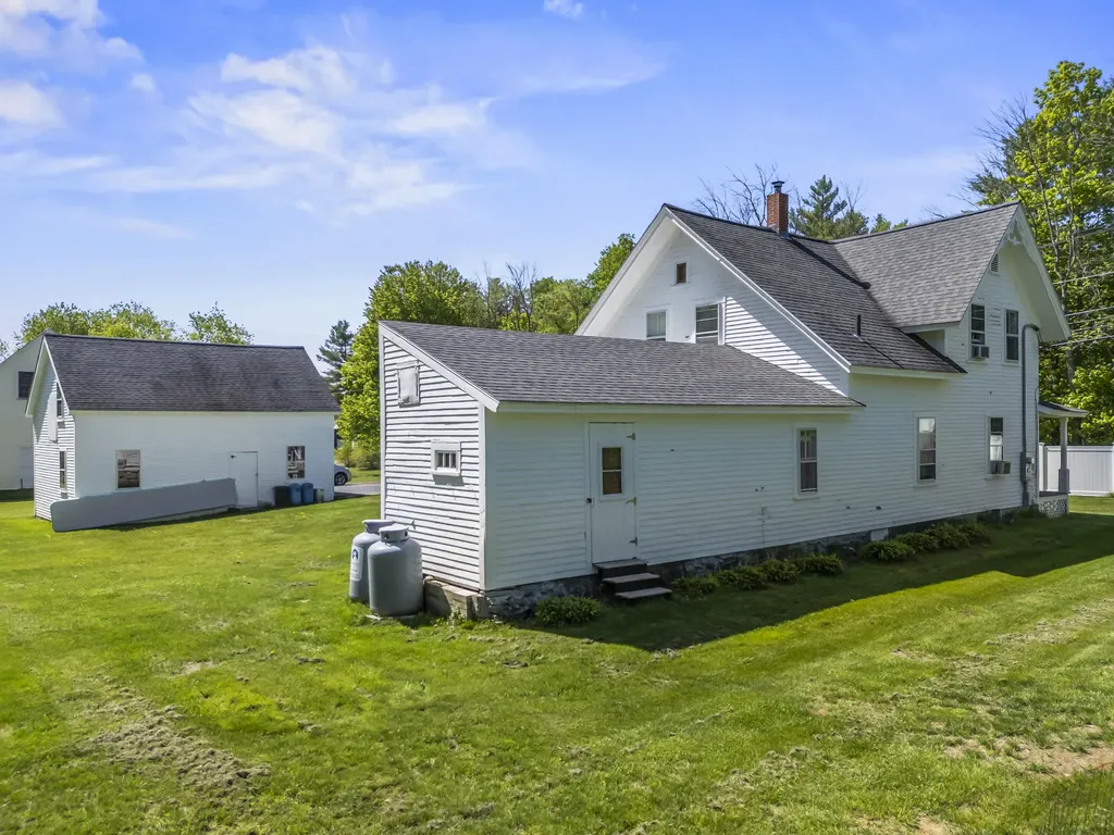 29 Depot Road Lebanon ME 04027