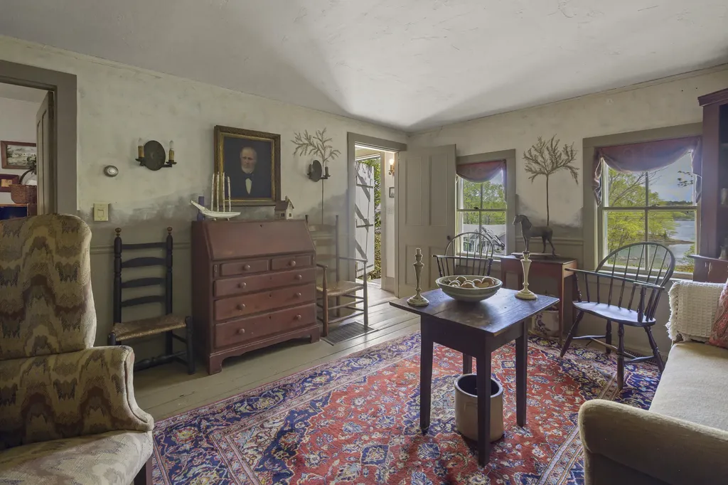 367 East Side Road Boothbay ME 04571