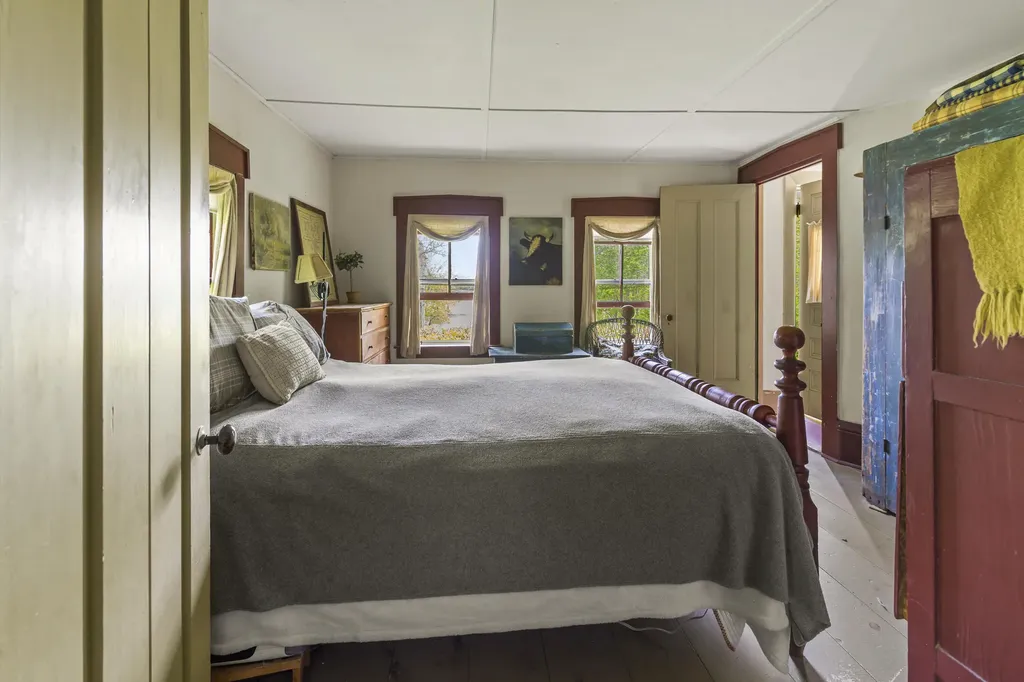 367 East Side Road Boothbay ME 04571