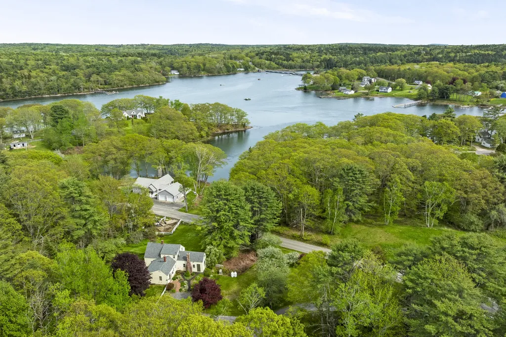 367 East Side Road Boothbay ME 04571