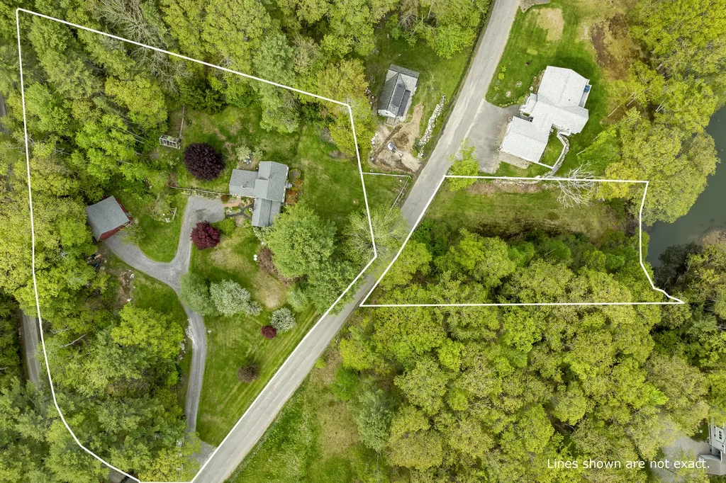 367 East Side Road Boothbay ME 04571
