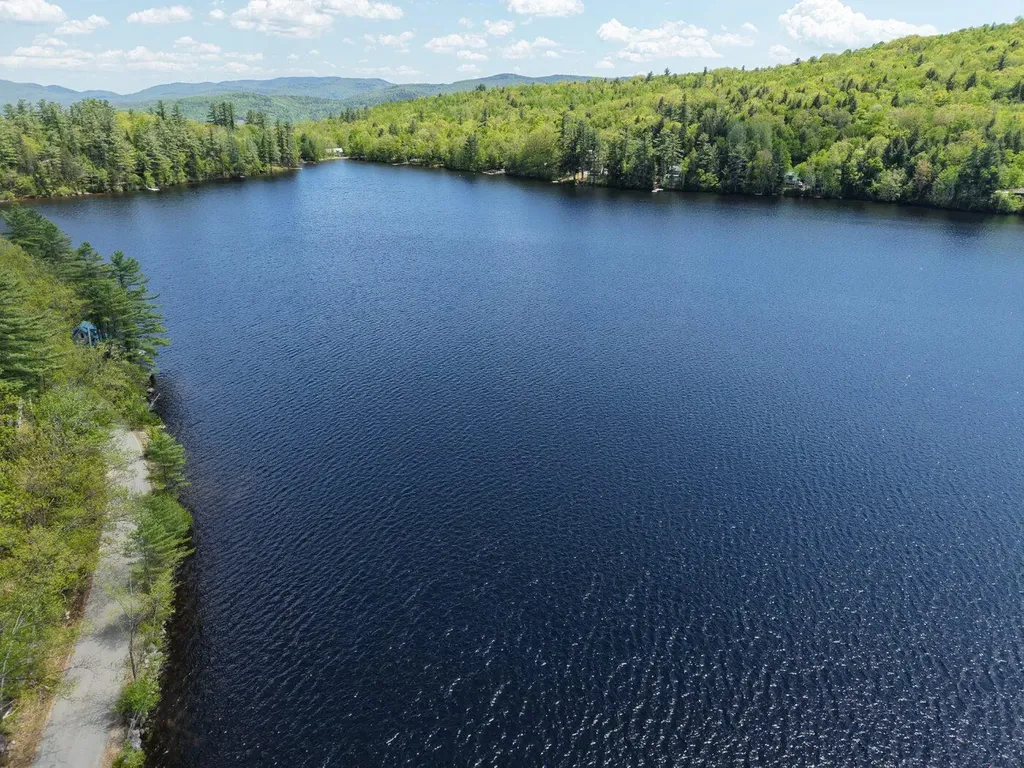 21 Jewett Way Hanover ME 04237