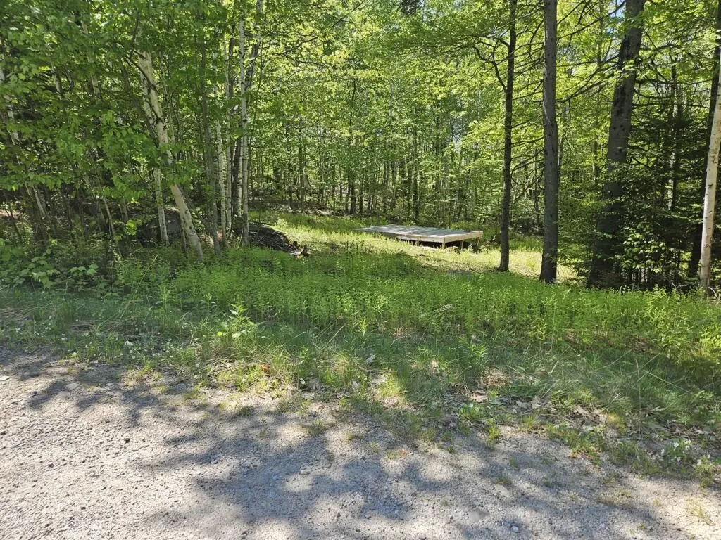21 Jewett Way Hanover ME 04237