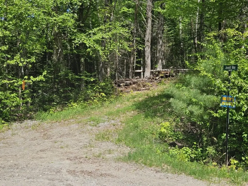 21 Jewett Way Hanover ME 04237