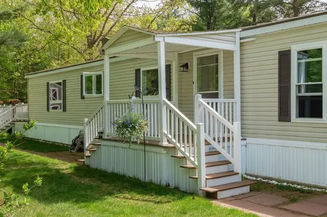 31 Marsh Brook Crossing Sanford ME 04073