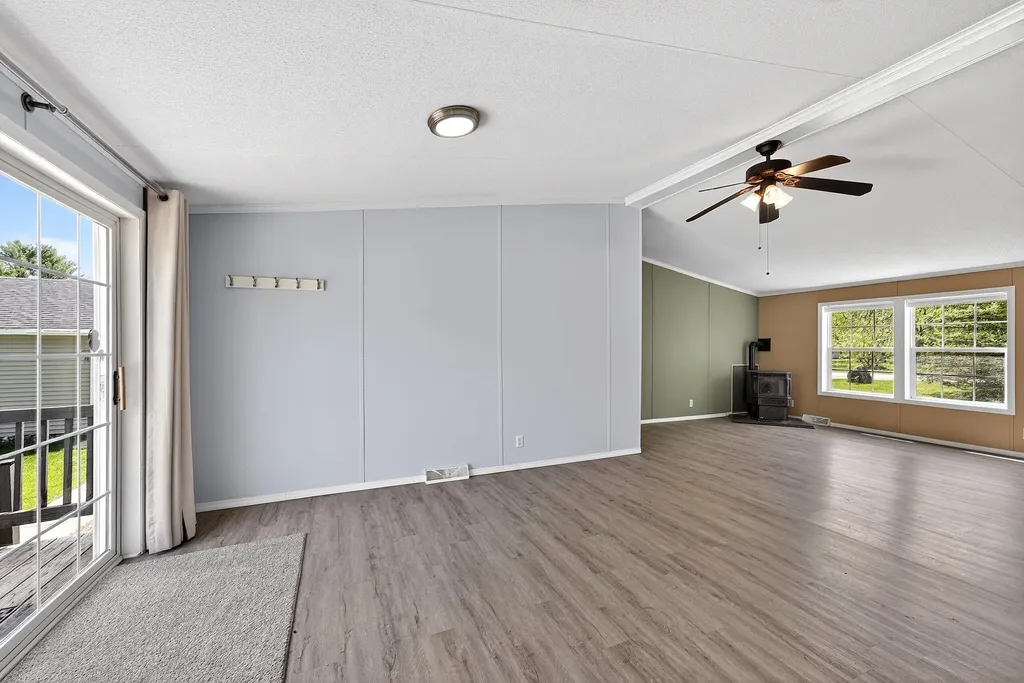 15 Kelly Court Sidney ME 04330