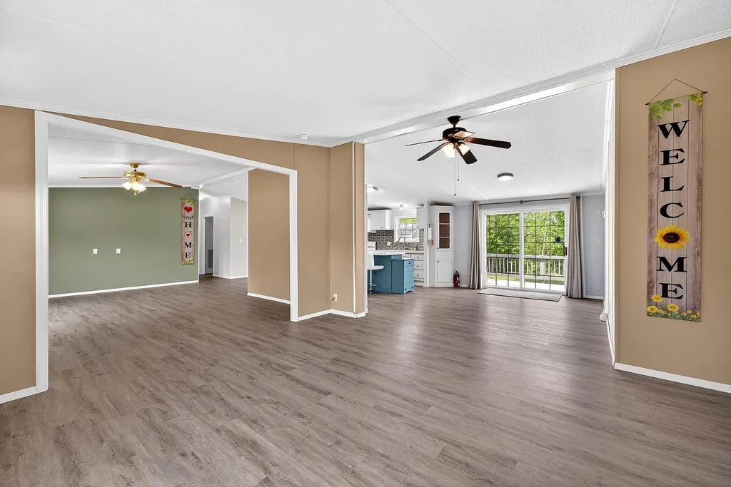 15 Kelly Court Sidney ME 04330