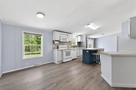 15 Kelly Court Sidney ME 04330