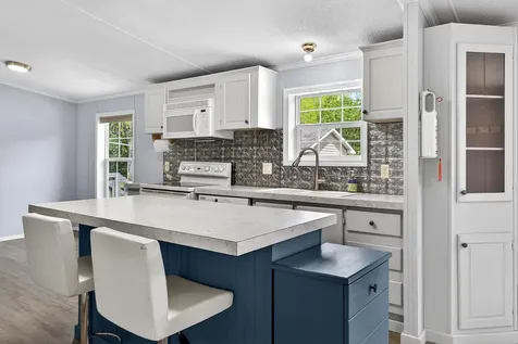 15 Kelly Court Sidney ME 04330