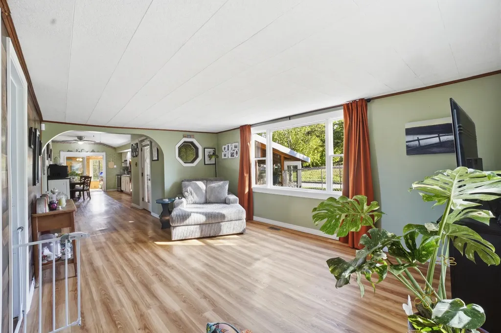 2657 Union Street Hermon ME 04401