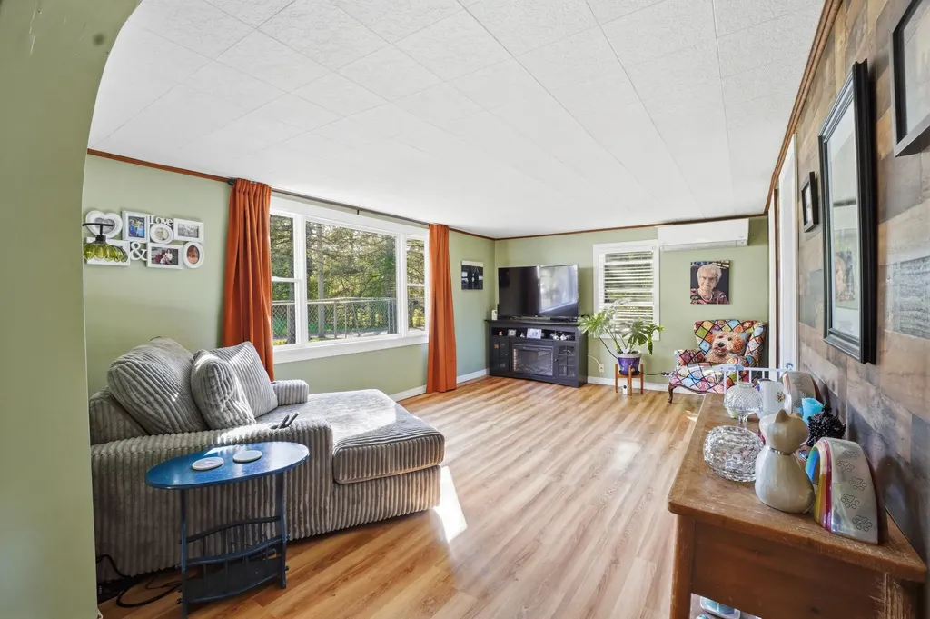 2657 Union Street Hermon ME 04401