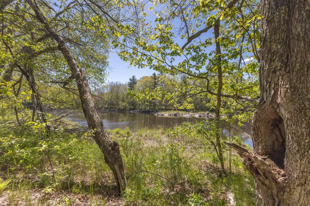 87 Bangor Road Ellsworth ME 04605