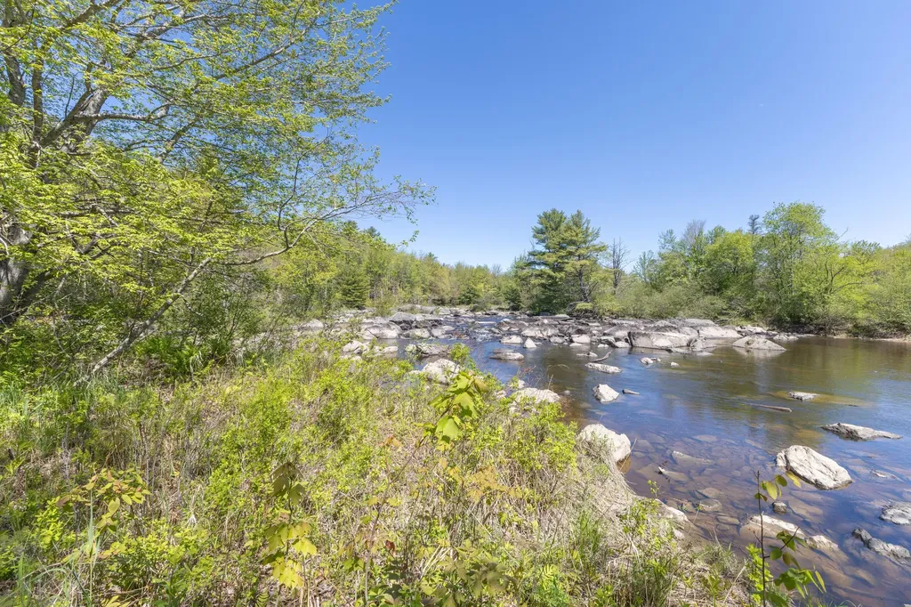 87 Bangor Road Ellsworth ME 04605