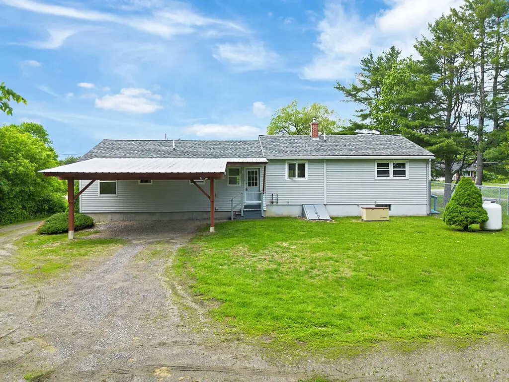 2525 West River Road Sidney ME 04330