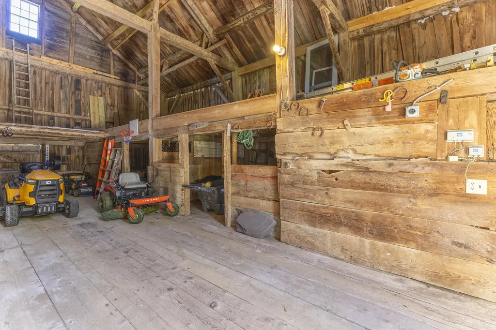 323 Runaround Pond Road Durham ME 04222