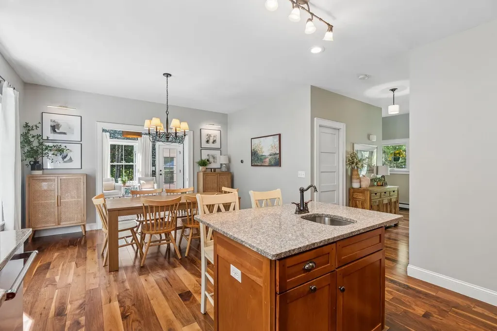 16 Logans Run Hollis ME 04042