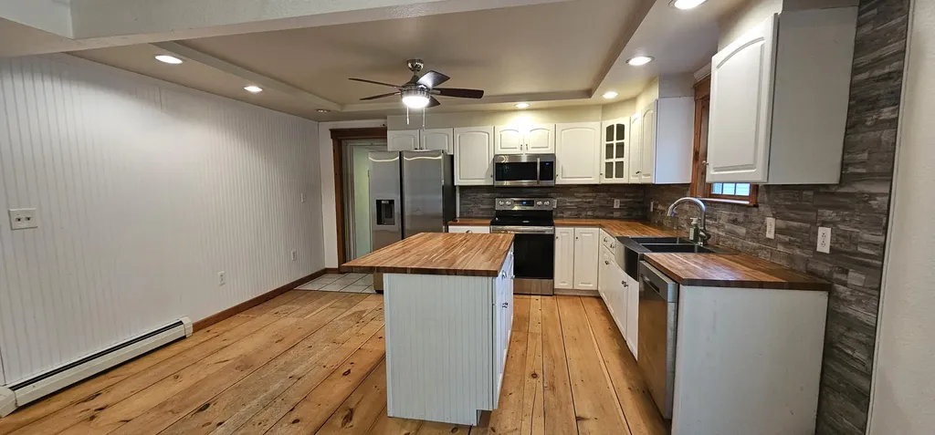 130 Middle Road Oakland ME 04963