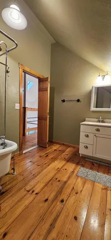 130 Middle Road Oakland ME 04963