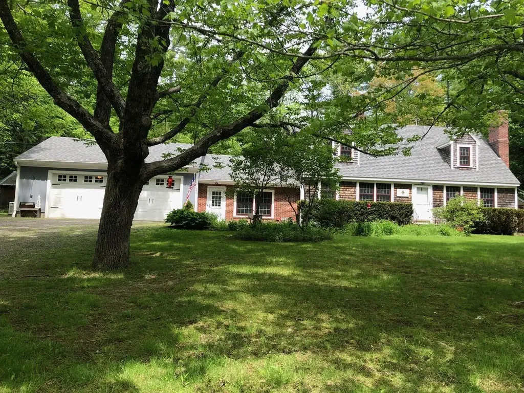 1471 Heald Highway Union ME 04862