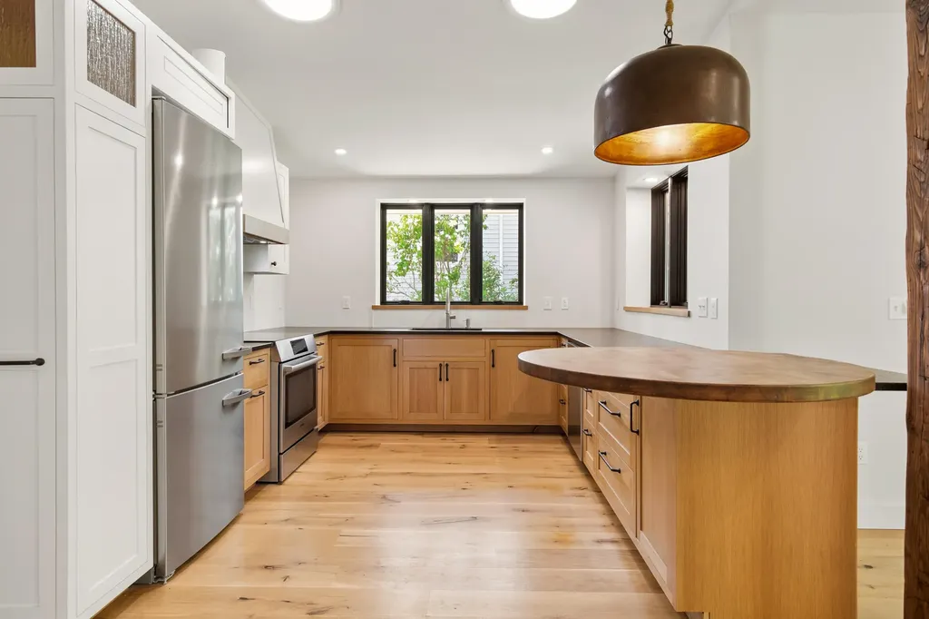 55 Boothby Avenue South Portland ME 04106