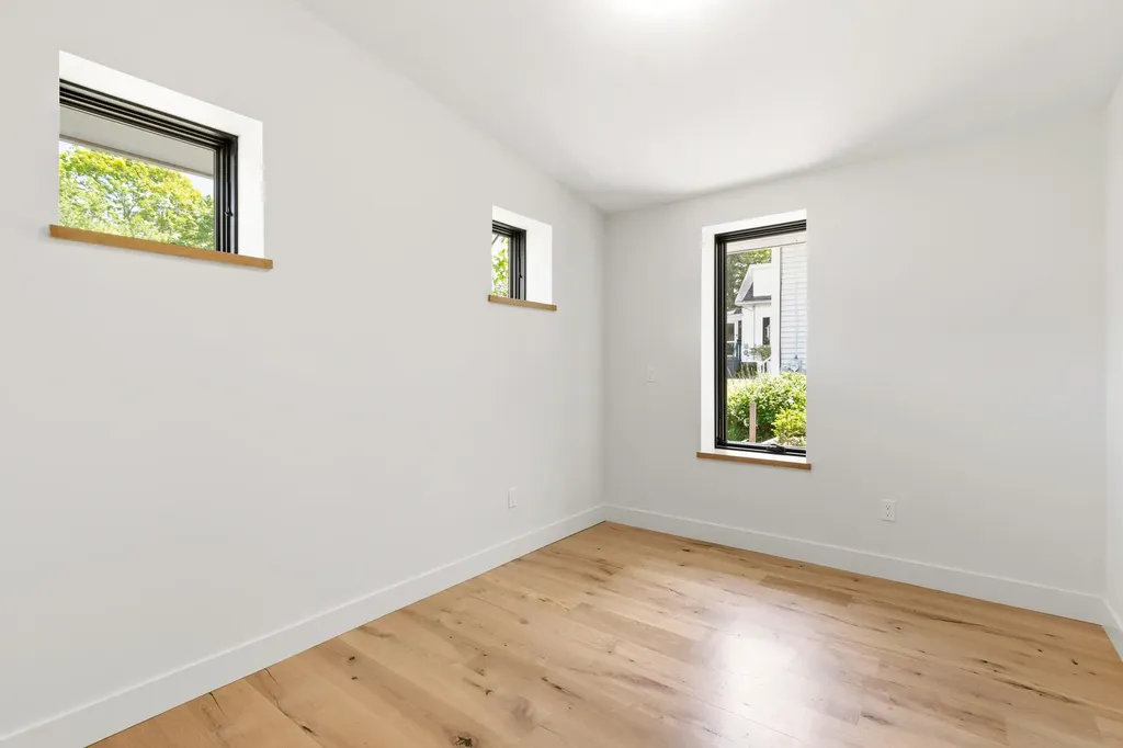 55 Boothby Avenue South Portland ME 04106