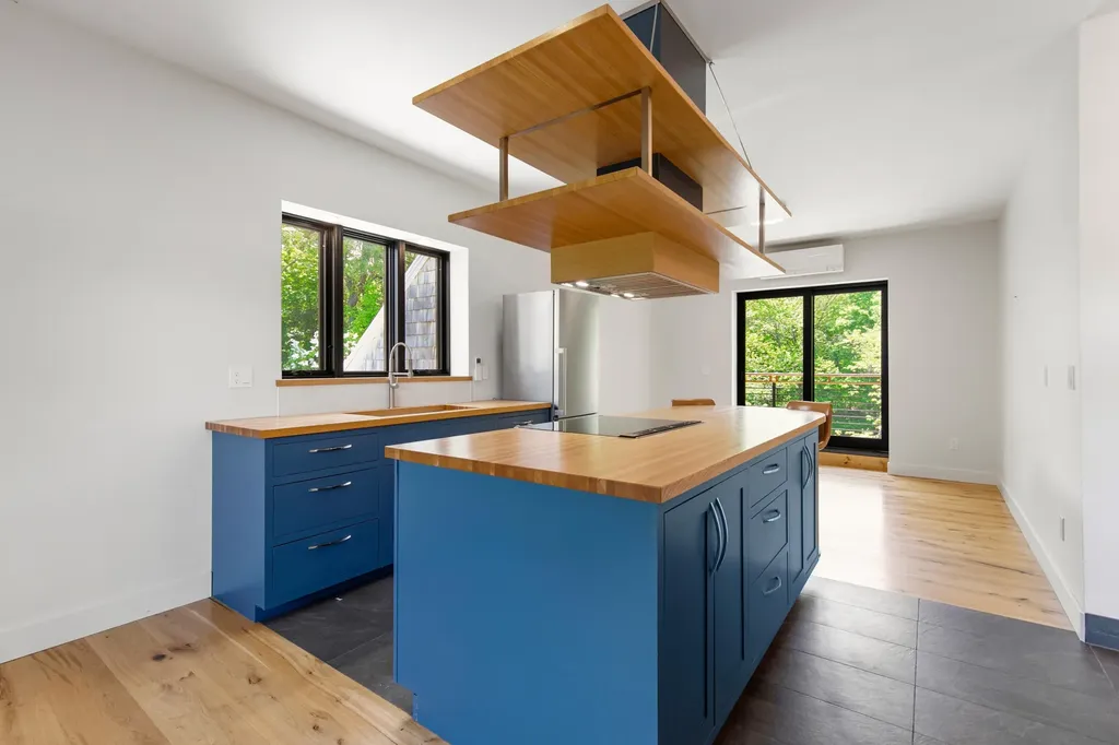 55 Boothby Avenue South Portland ME 04106