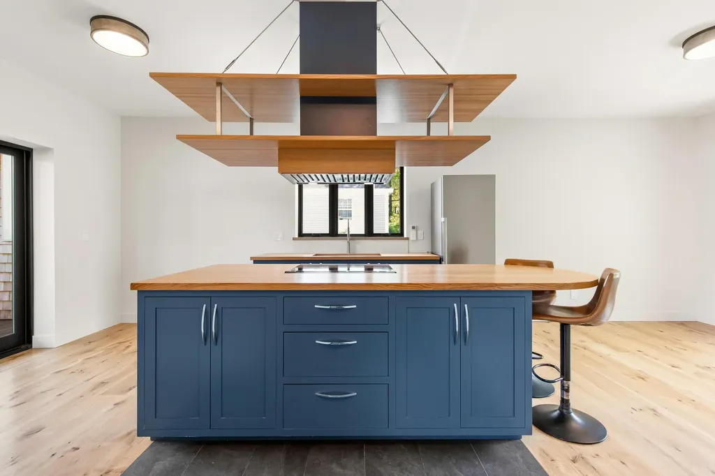 55 Boothby Avenue South Portland ME 04106