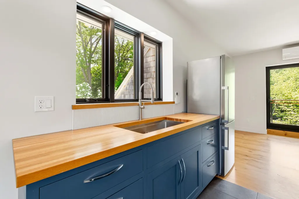 55 Boothby Avenue South Portland ME 04106