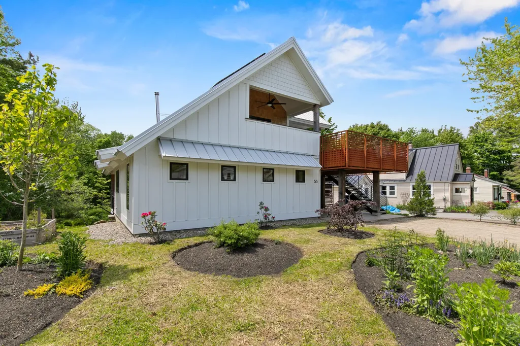 55 Boothby Avenue South Portland ME 04106