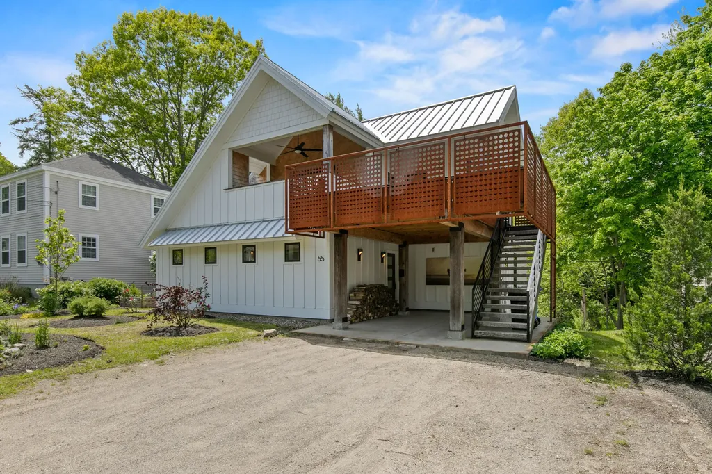 55 Boothby Avenue South Portland ME 04106