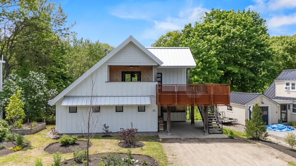 55 Boothby Avenue South Portland ME 04106