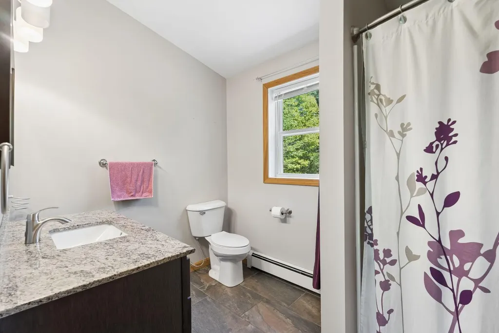 256 Narrows Pond Road Winthrop ME 04364