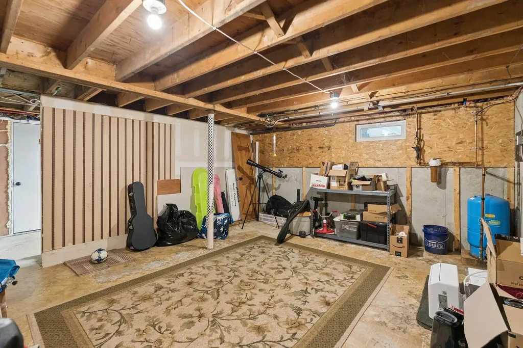 256 Narrows Pond Road Winthrop ME 04364