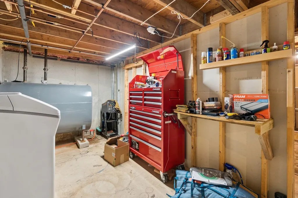 256 Narrows Pond Road Winthrop ME 04364