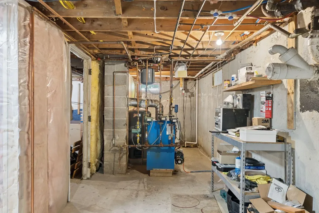 256 Narrows Pond Road Winthrop ME 04364