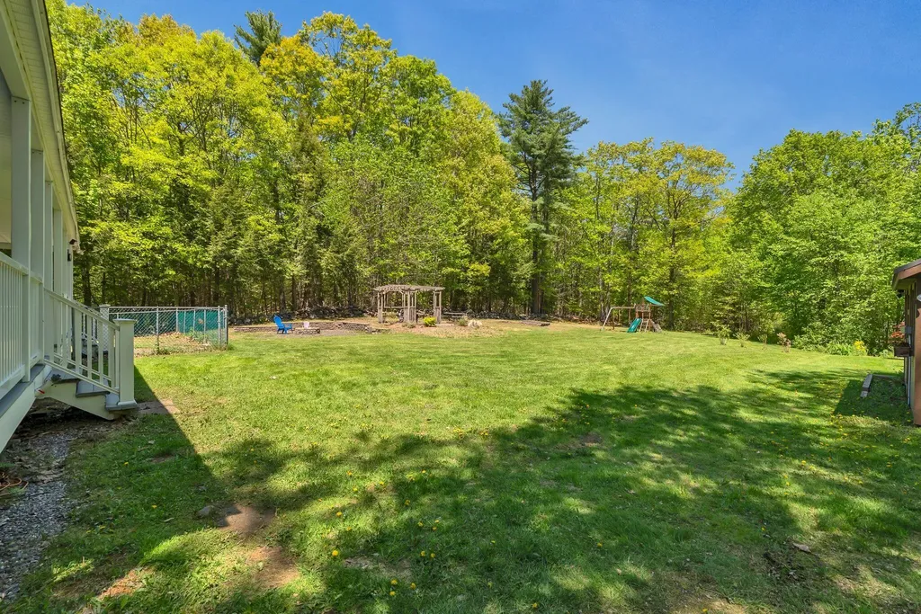 256 Narrows Pond Road Winthrop ME 04364