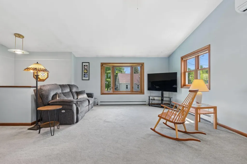 16 Leland Street Lewiston ME 04240