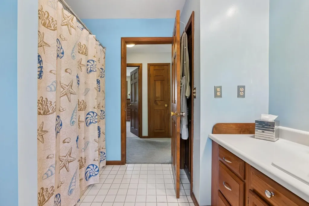 16 Leland Street Lewiston ME 04240