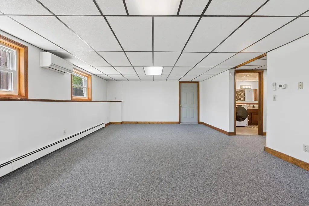 16 Leland Street Lewiston ME 04240