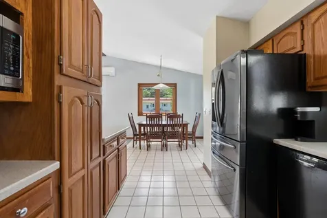 16 Leland Street Lewiston ME 04240