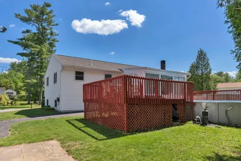 16 Leland Street Lewiston ME 04240