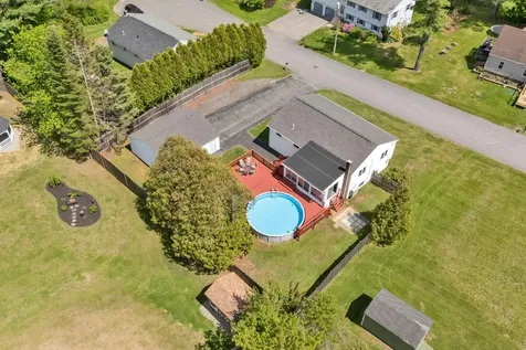 16 Leland Street Lewiston ME 04240