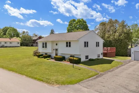 16 Leland Street Lewiston ME 04240