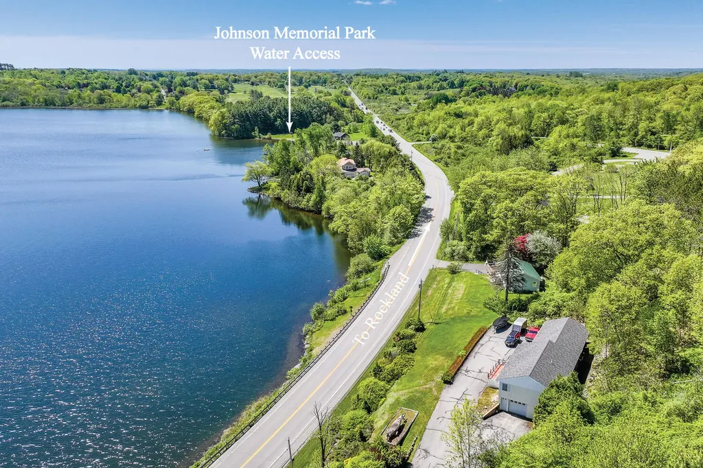 170 Lakeview Drive Rockland ME 04841