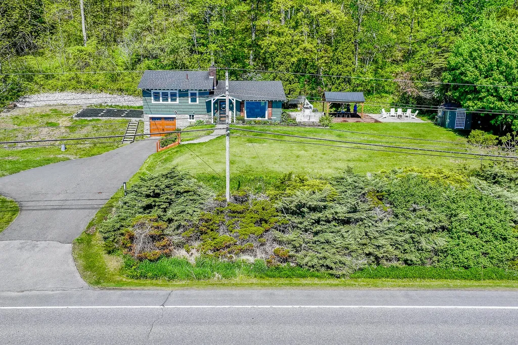 170 Lakeview Drive Rockland ME 04841